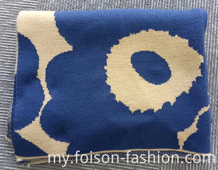 Hot Sale Flower Acrylic Winter Knit Throw Blanket1